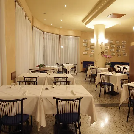 Aquavite Hotel 3*